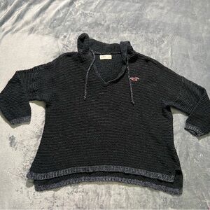 Hollister Women's Black Sweater